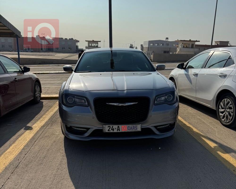 كرايسلر 300